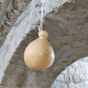 Caciocavallo con Peperoncino